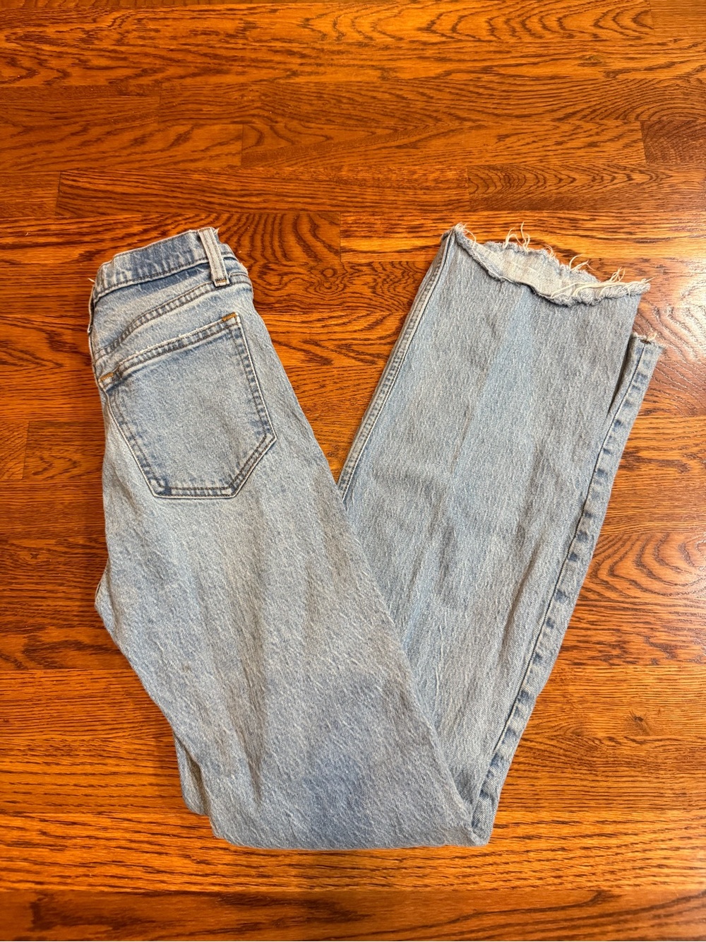 Abercrombie Fitch 90’s Relaxed High Rise Light Wash Women’s 24 Denim Pant Jeans